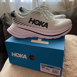 HOKA women’s size 8 athletic runner shoe